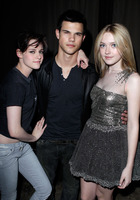 Taylor Lautner : TI4U1381283027.jpg