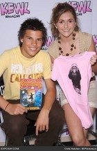 Taylor Lautner : TI4U_u1210437848.jpg