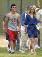 Taylor Lautner : TI4U_u1285003389.jpg