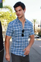 Taylor Lautner : taylor-lautner-1314234103.jpg