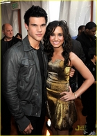 Taylor Lautner : taylor-lautner-1315351289.jpg