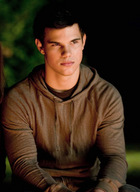 Taylor Lautner : taylor-lautner-1315352102.jpg