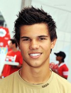 Taylor Lautner : taylor-lautner-1315420649.jpg