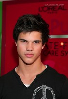 Taylor Lautner : taylor-lautner-1315420658.jpg