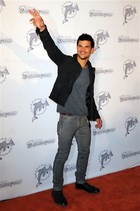 Taylor Lautner : taylor-lautner-1316293998.jpg