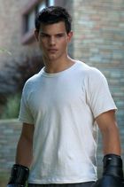 Taylor Lautner : taylor-lautner-1316350285.jpg