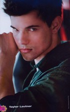 Taylor Lautner : taylor-lautner-1322443650.jpg