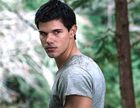 Taylor Lautner : taylor-lautner-1323544188.jpg