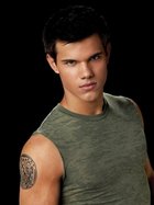 Taylor Lautner : taylor-lautner-1326305421.jpg