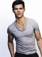 Taylor Lautner : taylor-lautner-1326620381.jpg