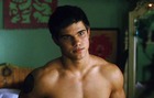 Taylor Lautner : taylor-lautner-1327688876.jpg