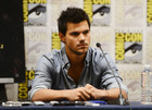 Taylor Lautner : taylor-lautner-1350465084.jpg