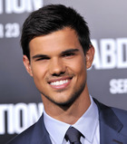 Taylor Lautner : taylor-lautner-1358534390.jpg