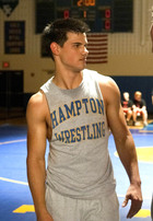 Taylor Lautner : taylor-lautner-1363496348.jpg