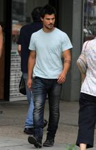 Taylor Lautner : taylor-lautner-1372195741.jpg