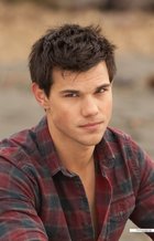 Taylor Lautner : taylor-lautner-1372263929.jpg