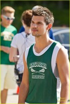 Taylor Lautner : taylor-lautner-1373470099.jpg