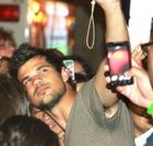 Taylor Lautner : taylor-lautner-1380581404.jpg