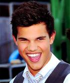 Taylor Lautner : taylor-lautner-1381097823.jpg