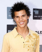 Taylor Lautner : taylor_lautner_1197754276.jpg