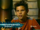 Taylor Lautner : taylor_lautner_1215744392.jpg