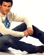 Taylor Lautner : taylor_lautner_1234633529.jpg