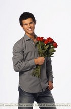 Taylor Lautner : taylor_lautner_1238280952.jpg