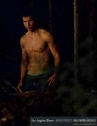 Taylor Lautner : taylor_lautner_1253576077.jpg