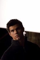 Taylor Lautner : taylor_lautner_1256778580.jpg