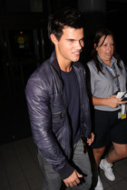 Taylor Lautner : taylor_lautner_1259351447.jpg