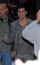 Taylor Lautner : taylor_lautner_1266714756.jpg