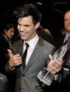 Taylor Lautner : taylor_lautner_1266719523.jpg