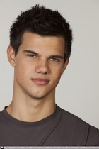 Taylor Lautner : taylor_lautner_1266867895.jpg