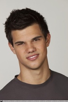 Taylor Lautner : taylor_lautner_1266867905.jpg