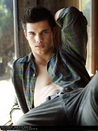 Taylor Lautner : taylor_lautner_1266885516.jpg