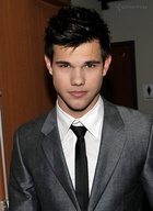 Taylor Lautner : taylor_lautner_1267227756.jpg