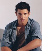 Taylor Lautner : taylor_lautner_1269388344.jpg