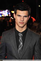 Taylor Lautner : taylor_lautner_1269394448.jpg