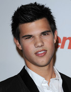 Taylor Lautner : taylor_lautner_1269397475.jpg