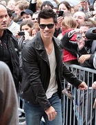 Taylor Lautner : taylor_lautner_1283203899.jpg