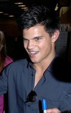 Taylor Lautner : taylor_lautner_1284511011.jpg