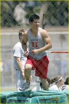 Taylor Lautner : taylor_lautner_1285003213.jpg