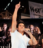 Taylor Lautner : taylor_lautner_1285026759.jpg