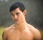 Taylor Lautner : taylor_lautner_1295469614.jpg