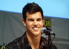 Taylor Lautner : taylor_lautner_1295469638.jpg