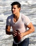 Taylor Lautner : taylor_lautner_1295477471.jpg