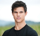 Taylor Lautner : taylor_lautner_1310270142.jpg