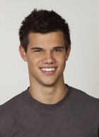 Taylor Lautner : taylor_lautner_1310979461.jpg