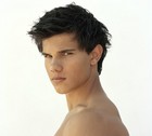 Taylor Lautner : taylor_lautner_1311690261.jpg