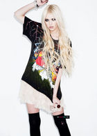 Taylor Momsen : taylor-momsen-1321107394.jpg